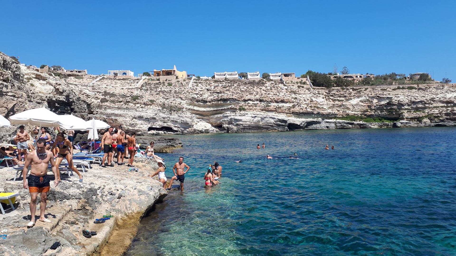 L'isola blu, Lampedusa