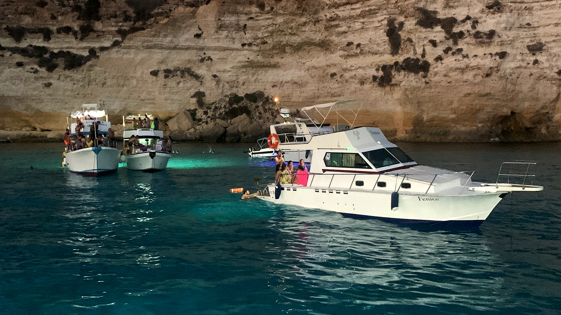 L'isola blu, Lampedusa